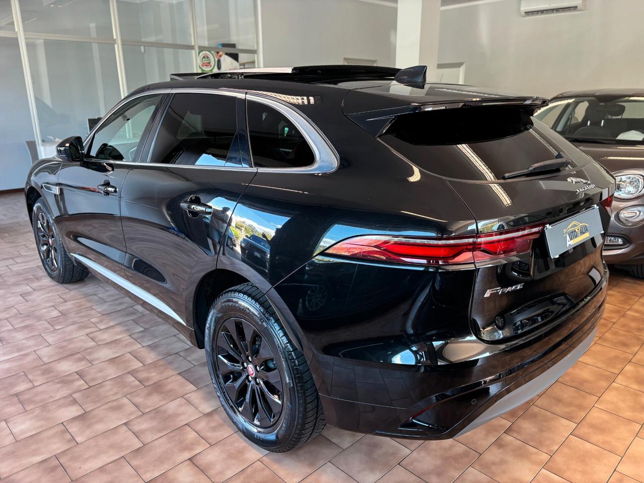 Jaguar F-Pace 2.0d i4 R-Dynamic Black awd 204cv*SERVICE