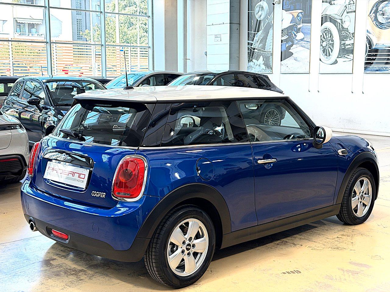 Mini 3 Porte Cooper 1.5 - IVA Esposta