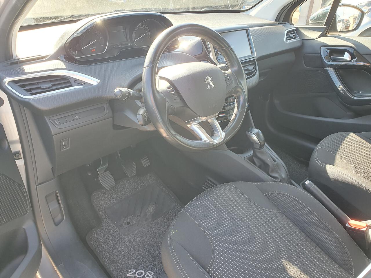 Peugeot 208 1.5 BHDi 100cv 5 porte Allure