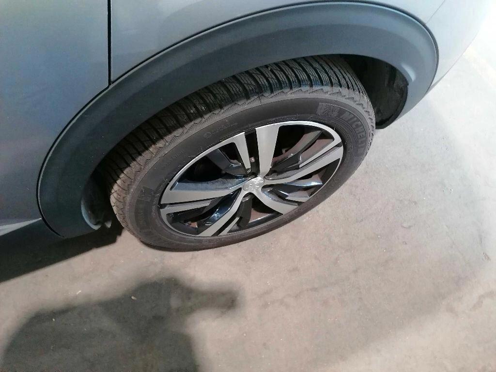 Peugeot 3008 BlueHDi 130 S&S EAT8 Allure