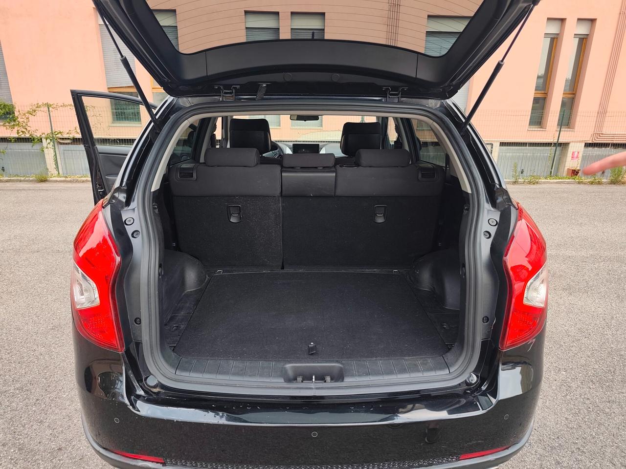 Ssangyong Korando 2.0 e-XDi euro 5B schermo android
