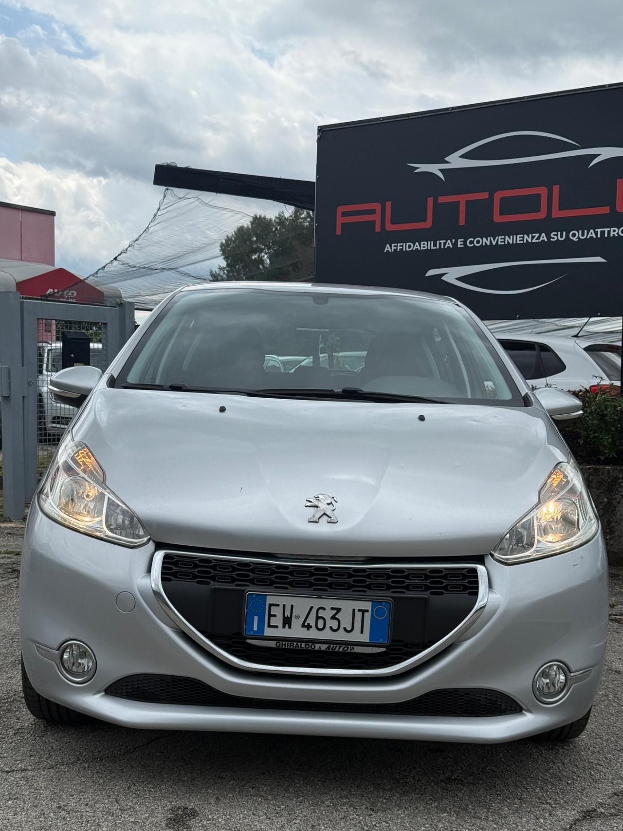 Peugeot 208 1.4 HDi 68 CV 5 porte Allure