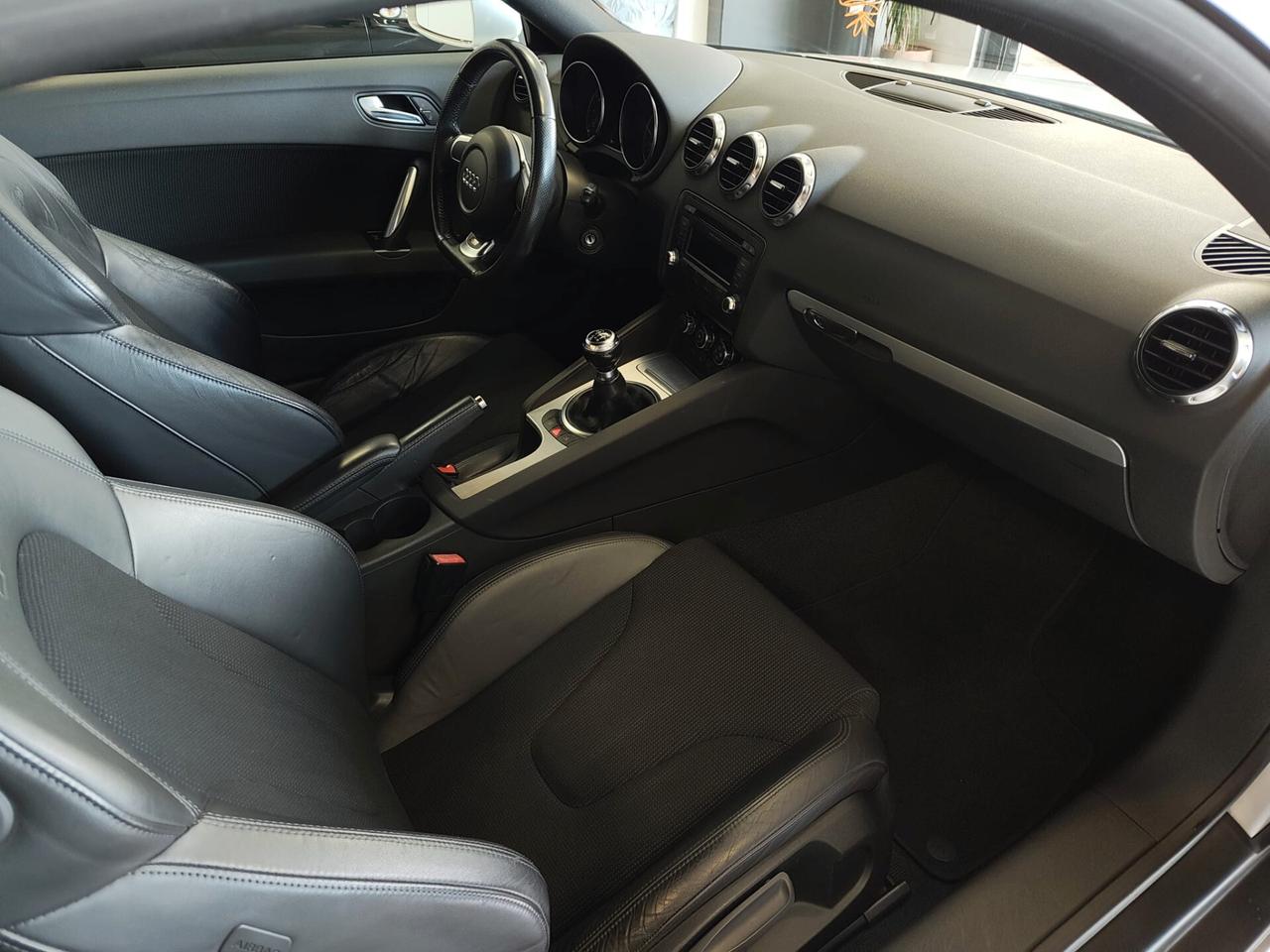Audi TT 2.0TFSI MANUALE R19 OMOLOGATI