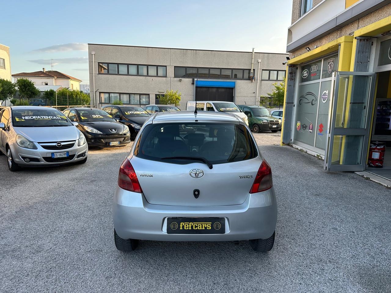 Toyota Yaris 1.4 D-4D DPF 5 porte Sol