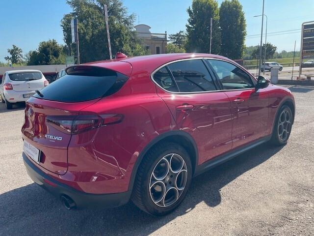 Alfa Romeo Stelvio 2.2 Turbodiesel 160 CV AT8 RWD Sprint
