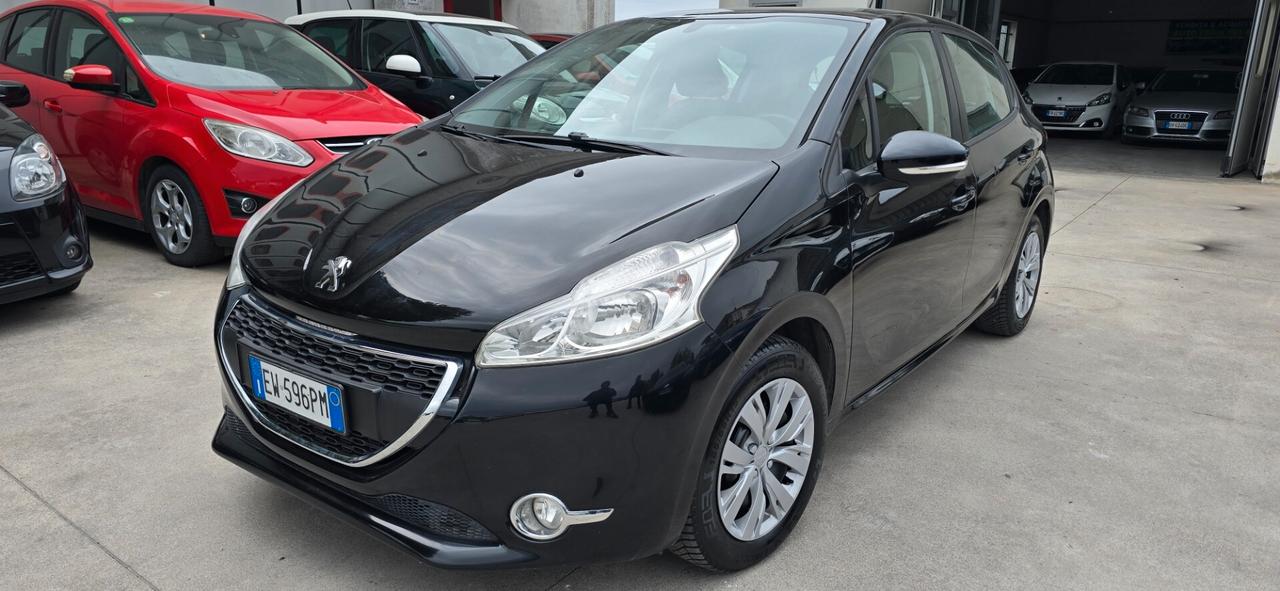 Peugeot 208 1.4 HDi 68 CV 5 porte Access
