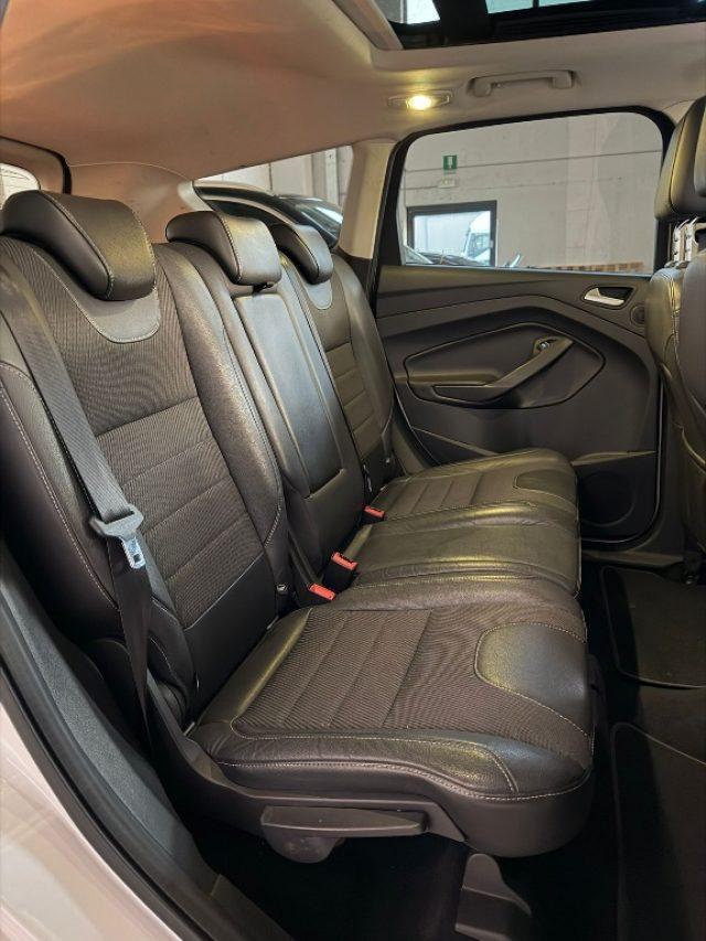FORD Kuga 2.0 TDCI 180 CV S&S 4WD Powershift Titanium X