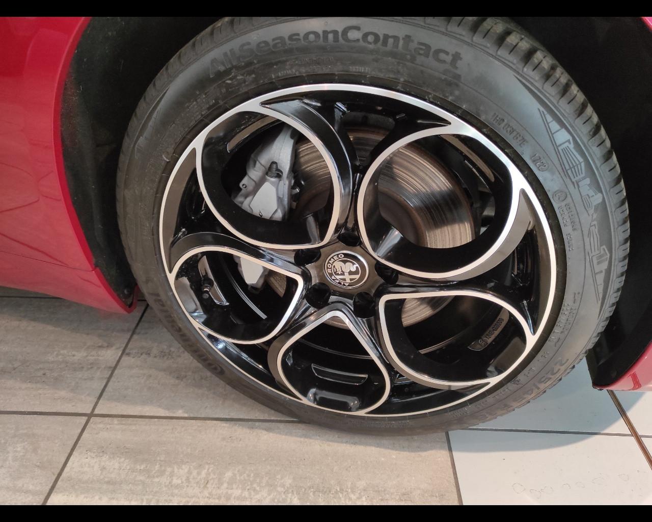 ALFA ROMEO Giulia (2016) - Giulia 2.0 Turbo 280 CV AT8 AWD Q4 Ti