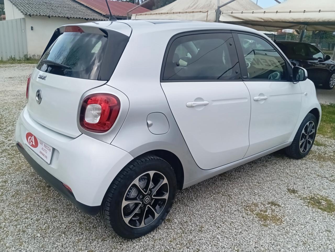 Smart ForFour PASSION 1.0 71CV KM 62000 COME NUOVA