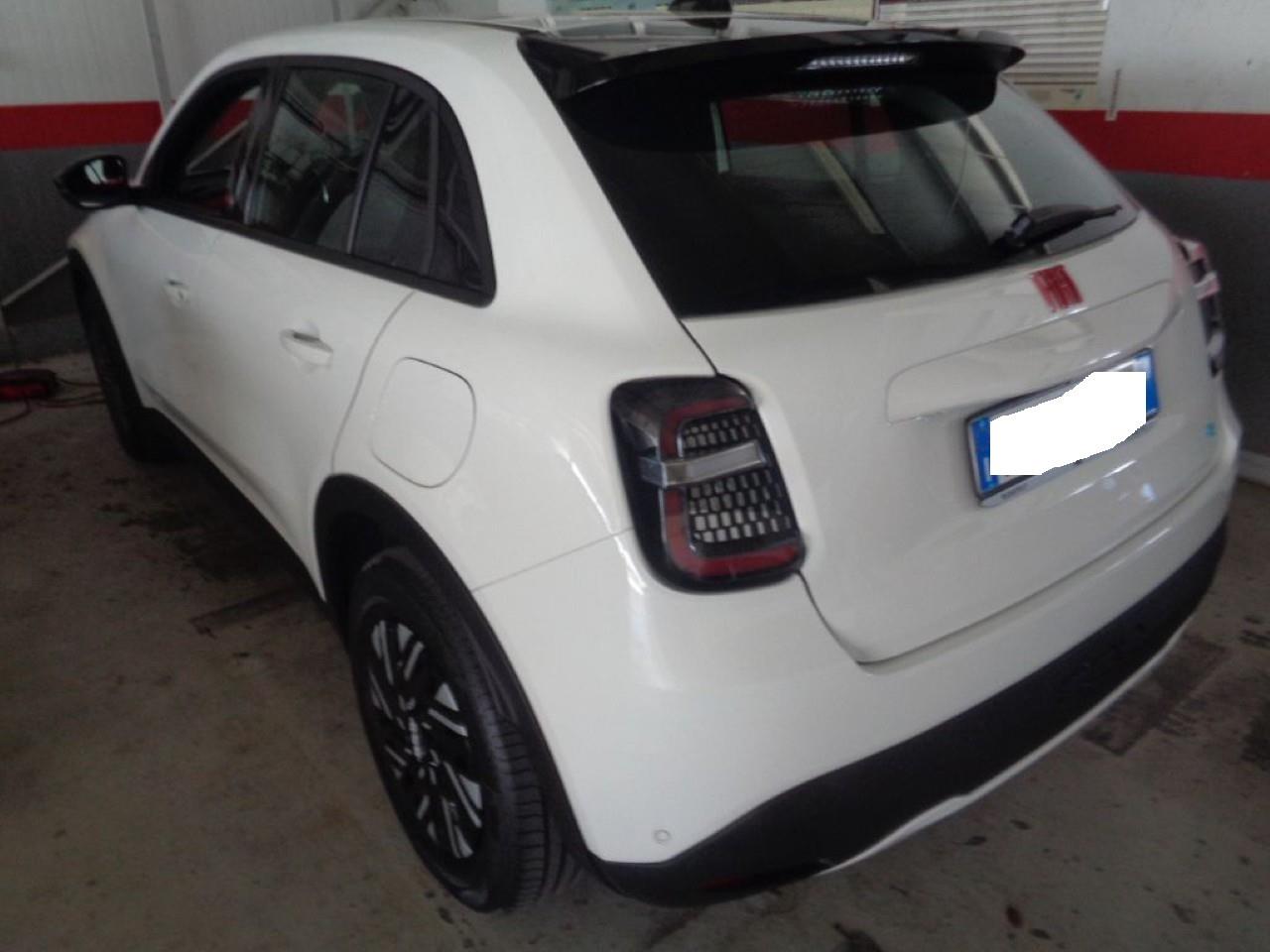Fiat 600 54kWh Red