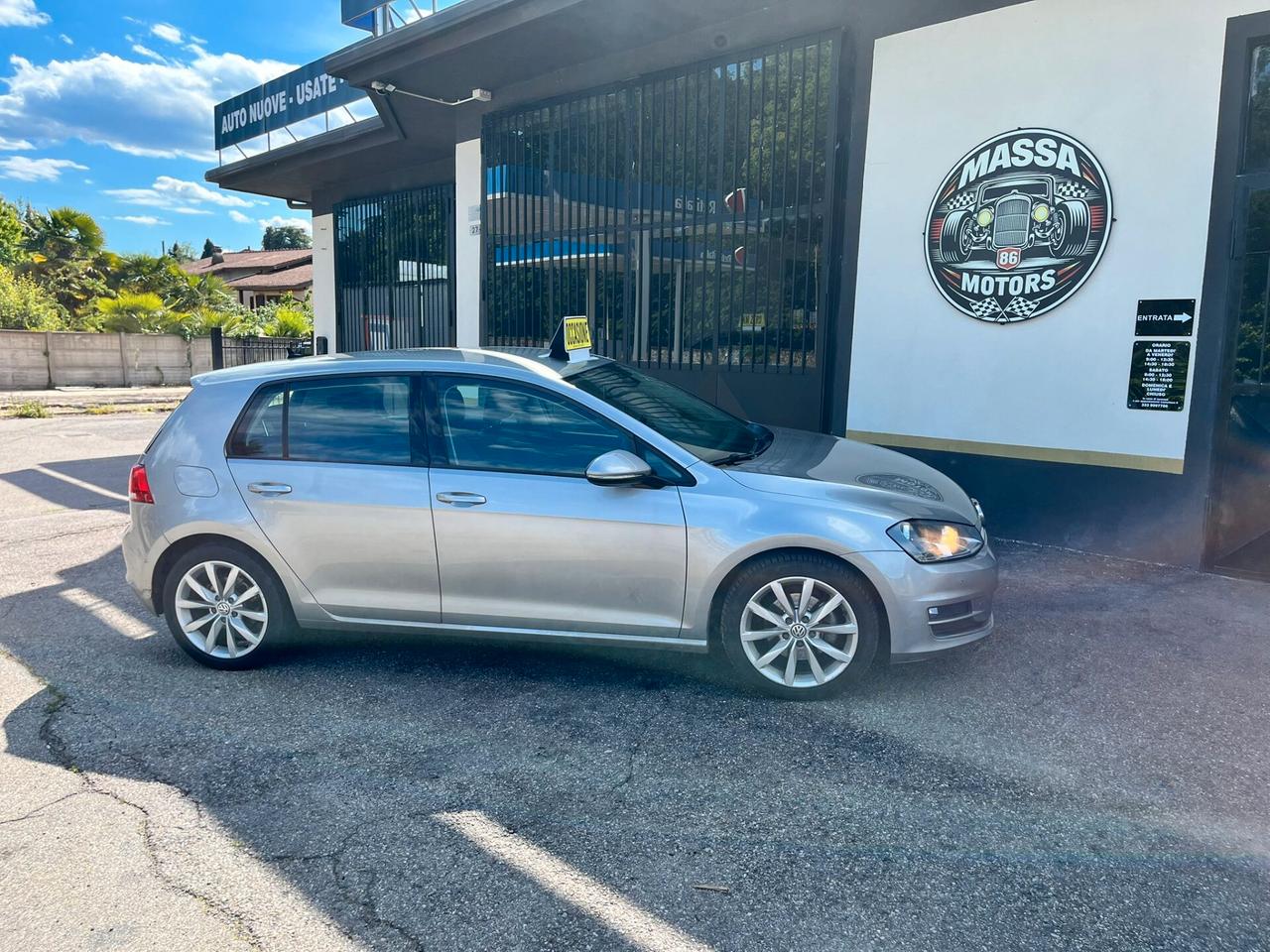 Volkswagen Golf 1.6 TDI 110 CV DSG 5p. HIGHLINE! 24 MESI DI GARANZIA!!