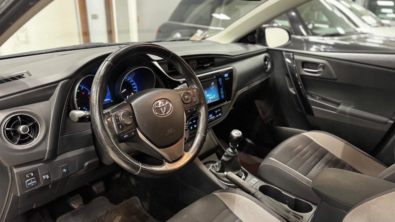 Toyota Auris Touring Sports 1.6 D-4D Lounge
