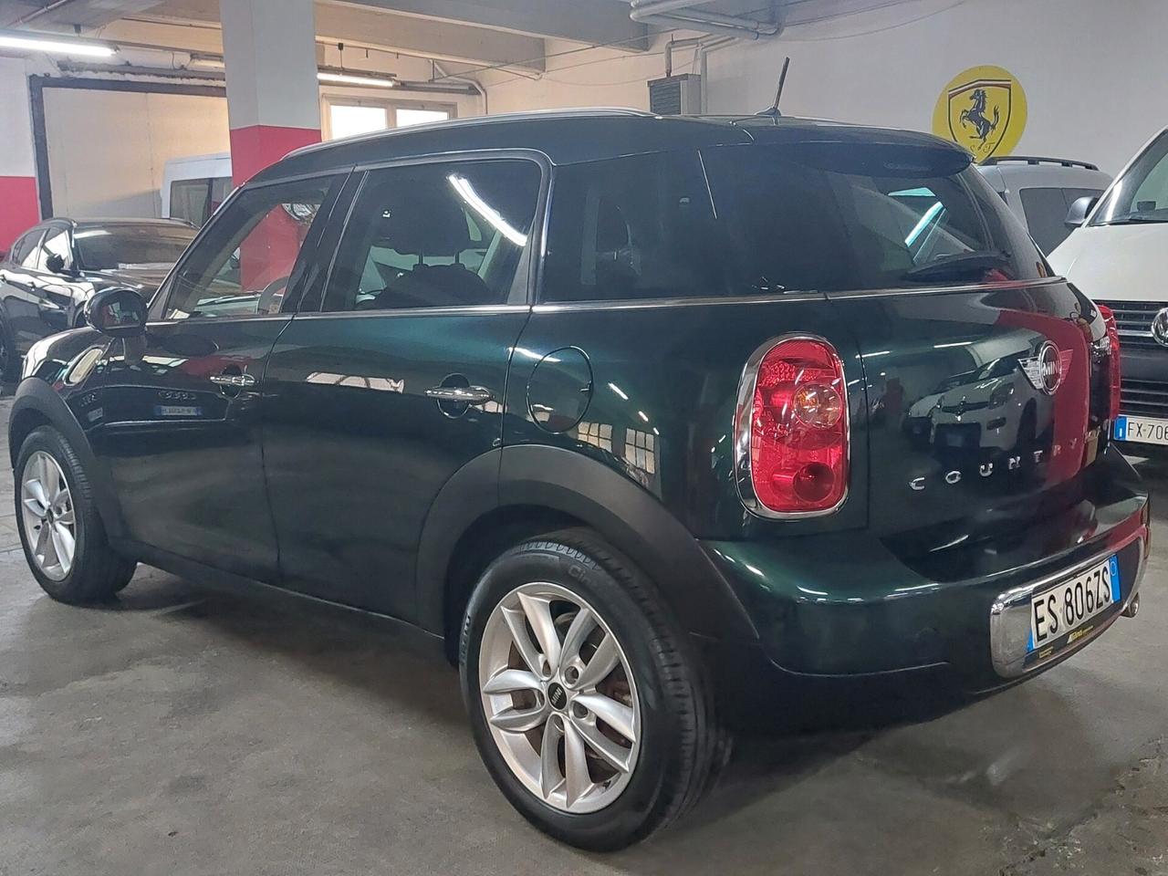 Mini Cooper D Countryman Mini 1.6 COOPER D COUNTRYMAN C.LEGA 17" CLIMA AUT PACK LUCI !!!!