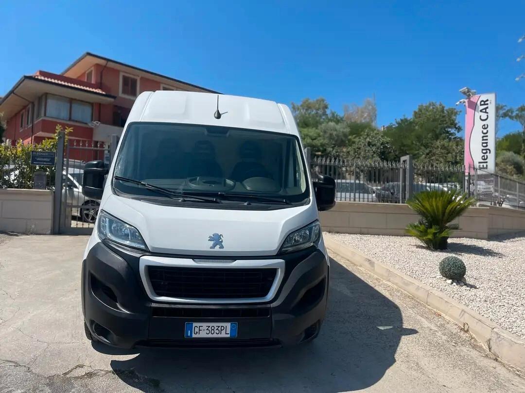 Peugeot Boxer 2.2 BlueHDi 140CV L2H2