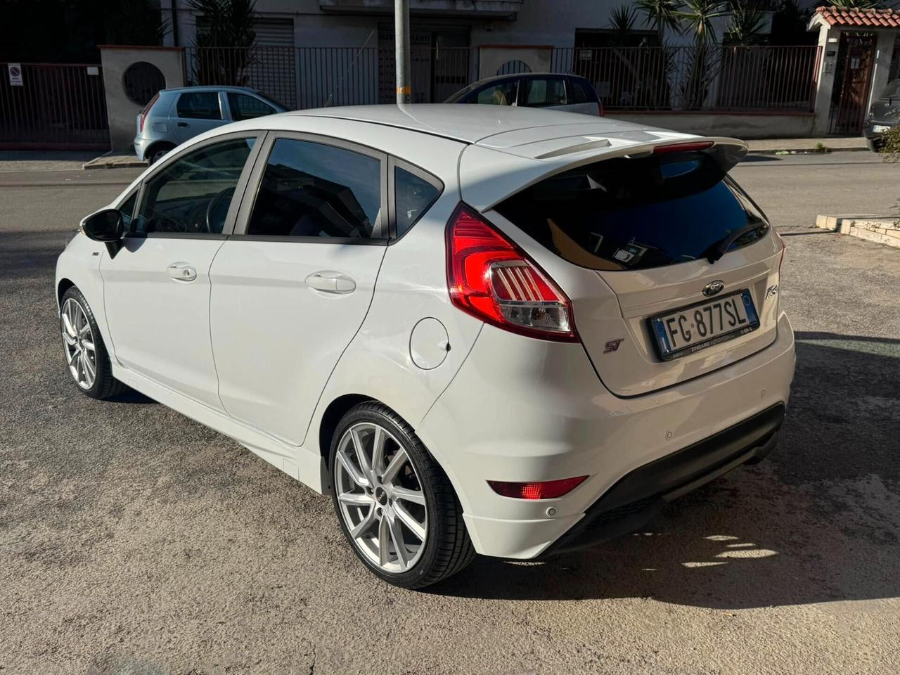 FORD FIESTA 1.5 TDCI 95 CV. ST-LINE NAVI CERCHI FULL