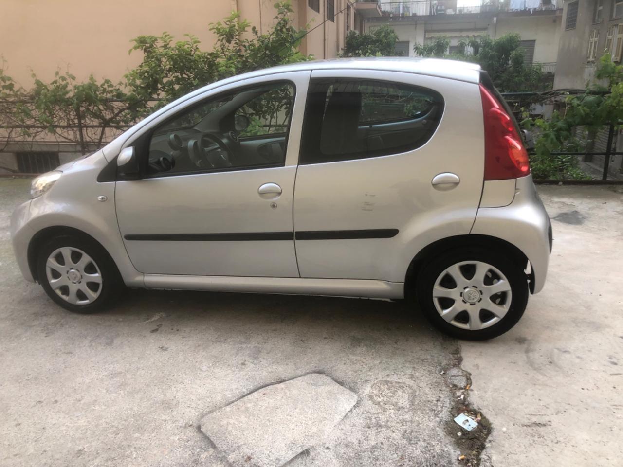 Peugeot 107 1.0 68CV 5p. Plaisir 07/210 Km 44000