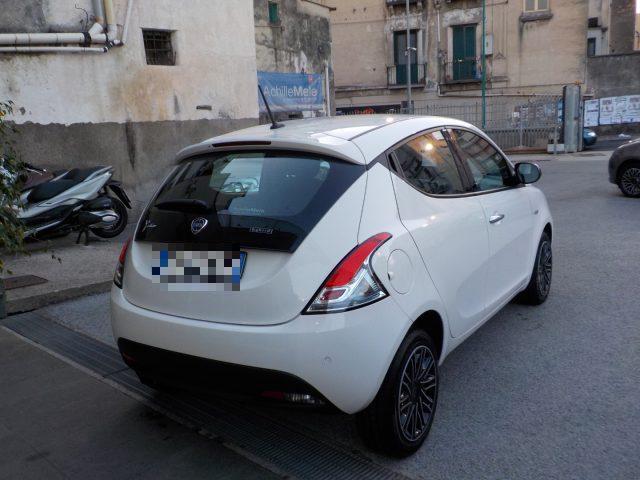 LANCIA Ypsilon 1.0 FireFly 5 porte S&S Hybrid Gold
