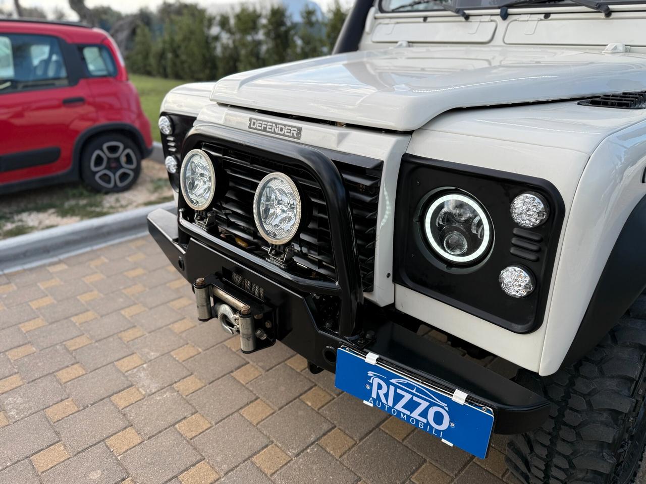Land Rover Defender 90 2.4 TD5 (BMW) INTROVABILE 129000KM