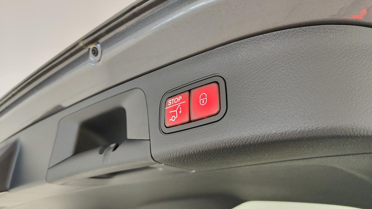 Mercedes-Benz GLA 200 d automatic
