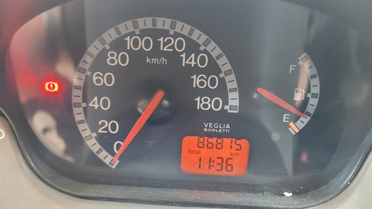Fiat 600 ARIA CONDIZIONATA SERVOSTERZO VETRI ELETTRICI