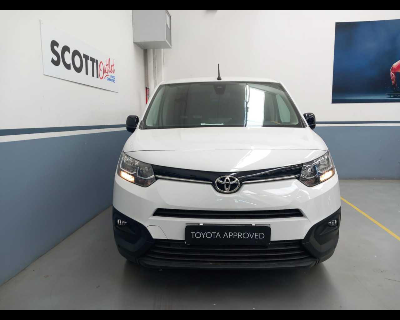 TOYOTA P.CITY EV L1 50KWH S CMF23