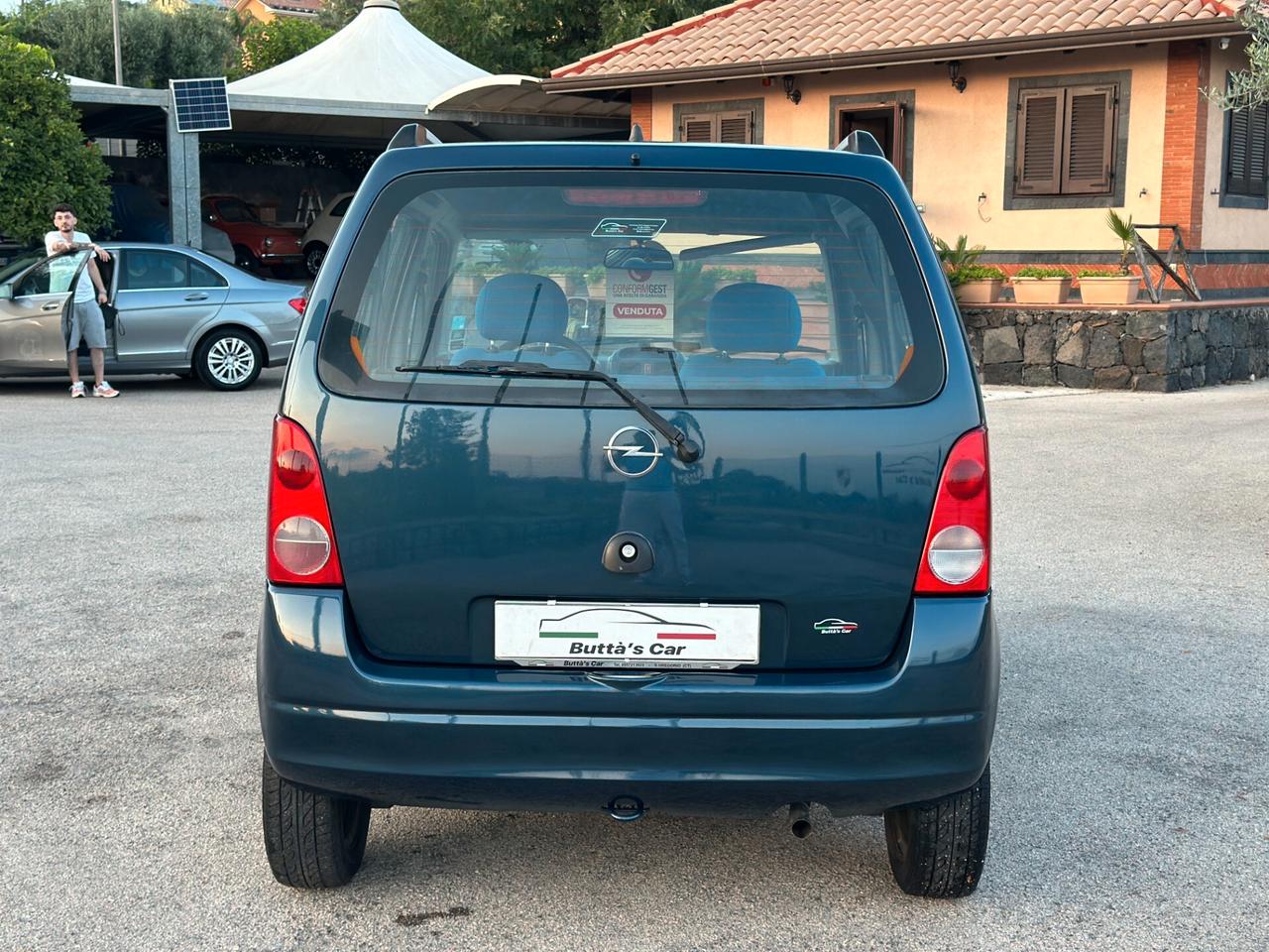 Opel Agila 1.2 16V Comfort