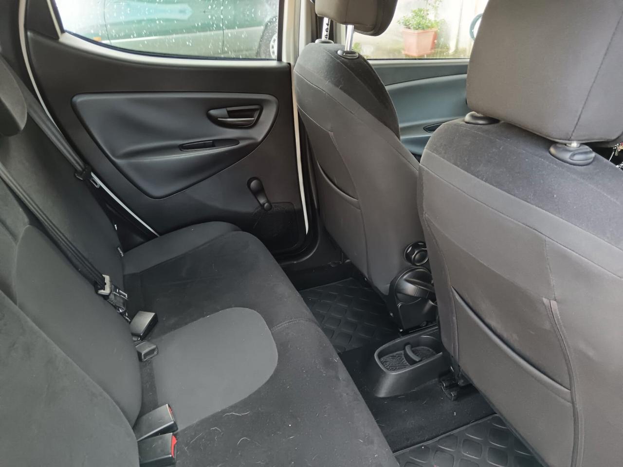 Lancia Ypsilon 1.2 69 CV 5 porte GPL Ecochic Gold