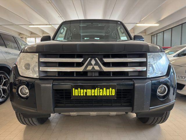 MITSUBISHI Pajero 3.2 DI-D 16V aut. 7p. Instyle UniProp.