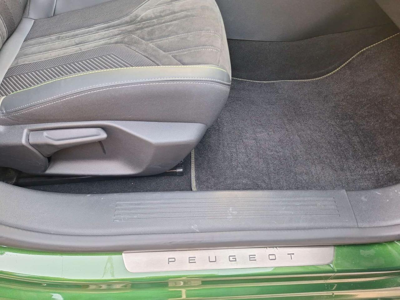 Peugeot 308 PureTech Turbo 130 S&S EAT8 GT