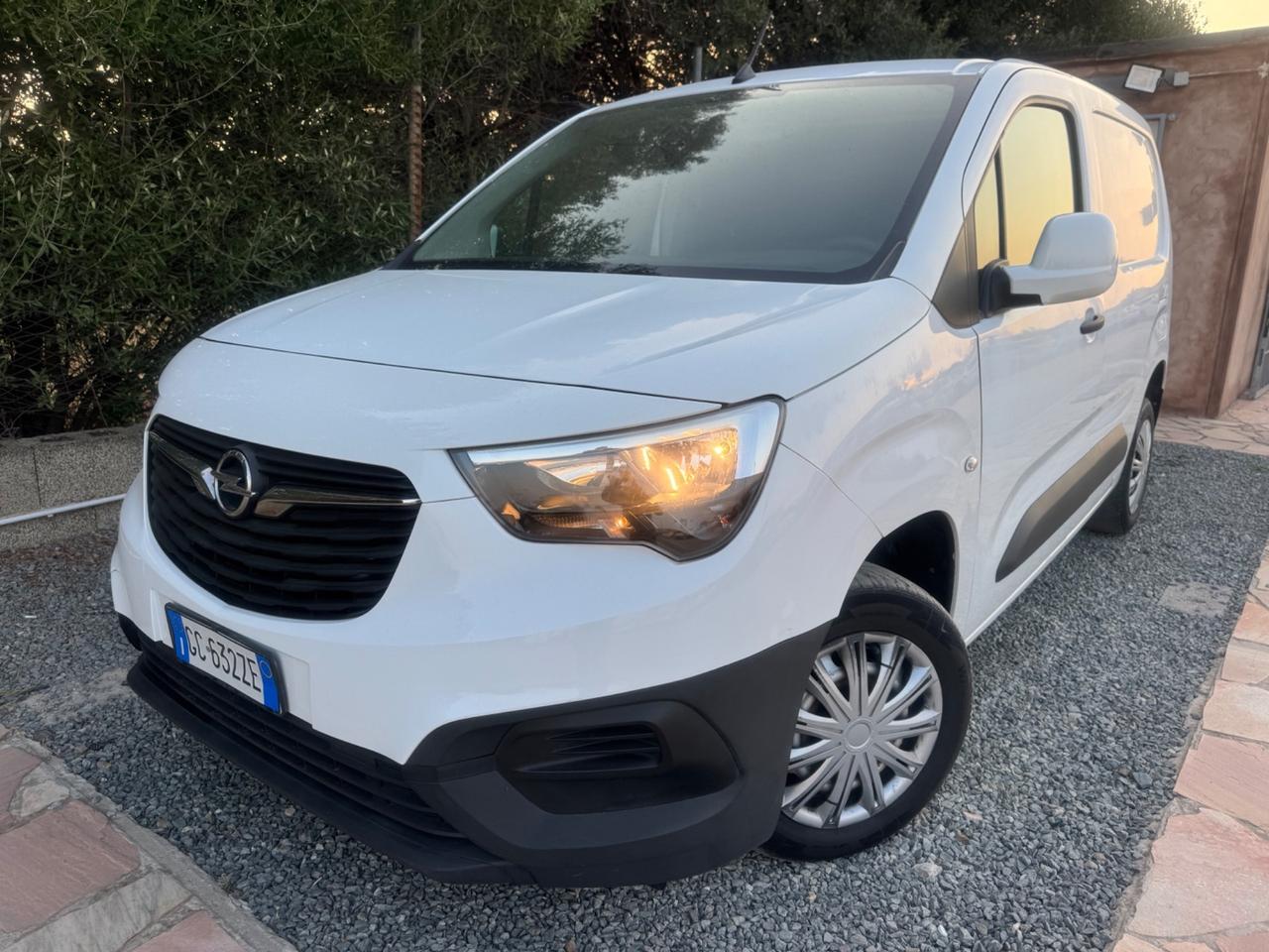 Opel Combo Cargo 1.6 Diesel 100CV S&S PC 650kg Edition