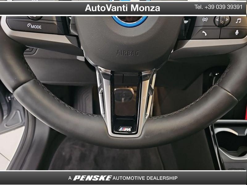BMW iX2 eDrive 20 M Sport