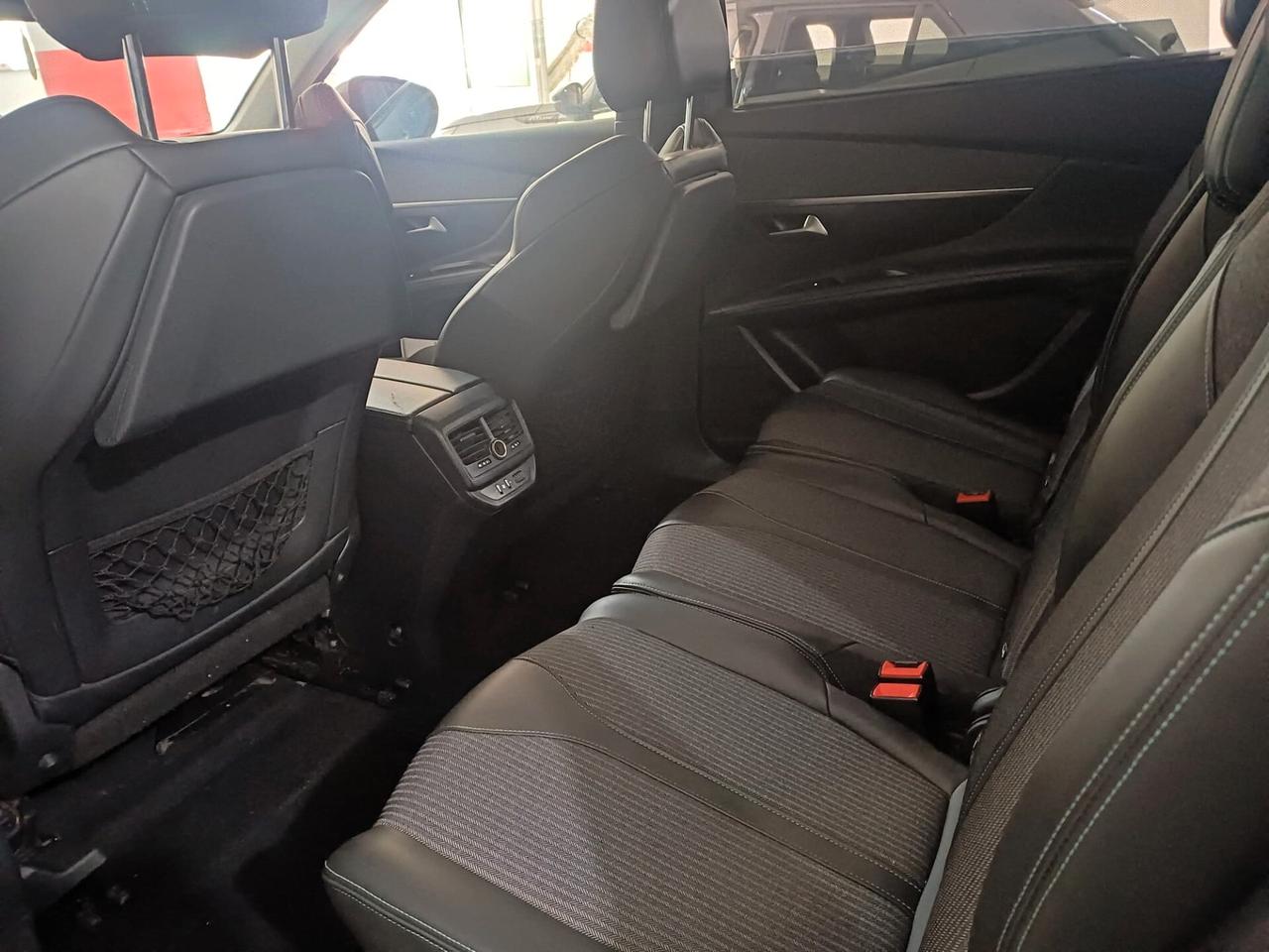 Peugeot 5008 BlueHDi Allure Pack 130 CV