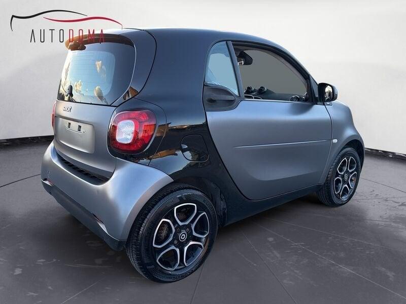 smart fortwo fortwo 70 1.0 twinamic Prime