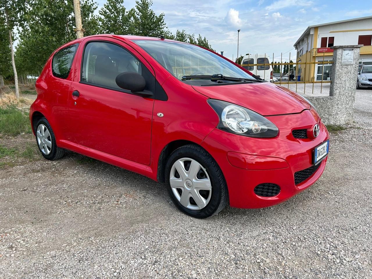 Toyota Aygo 1.0 12V VVT-i 3 porte Sol