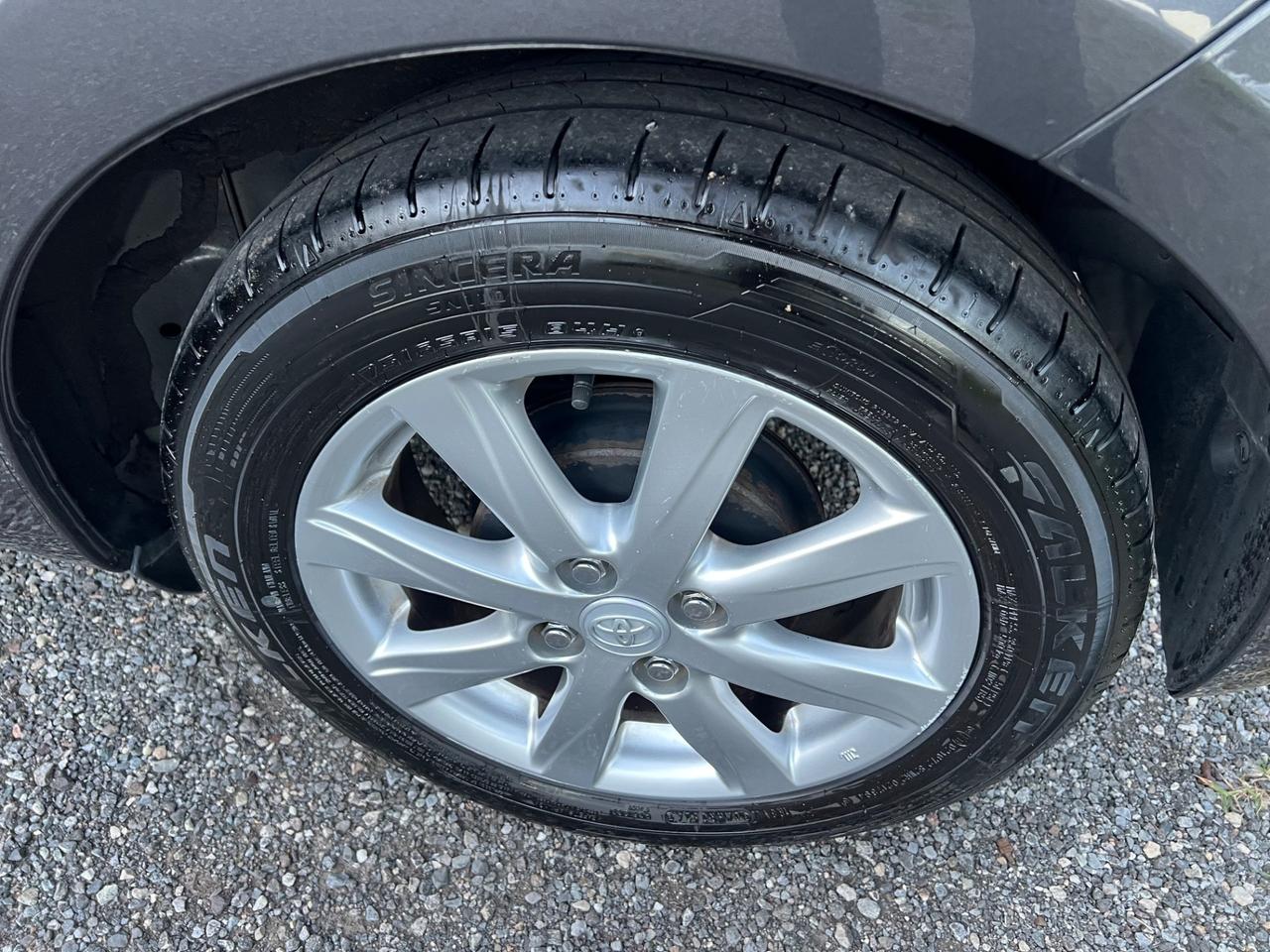 Toyota Yaris 1.3 5 porte Lounge*NEOPATENTATI