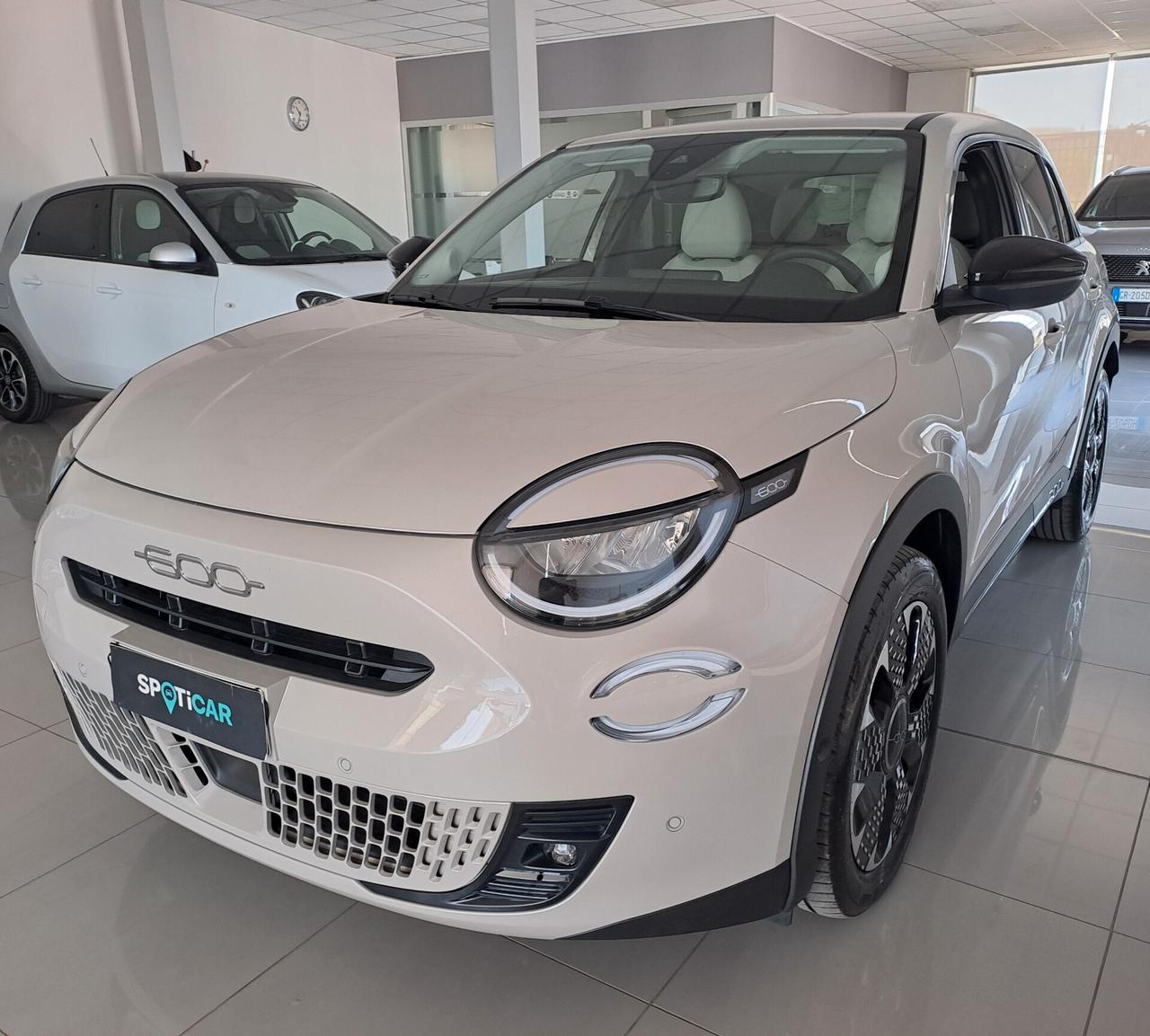 Fiat 600 1.2Hybrid 110 CV DCT MHEV La Prima
