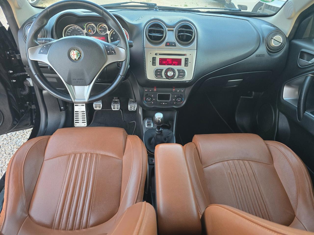Alfa Romeo MiTo 1.3 JTDm-2 84 CV S&S Distinctive Sport Pack