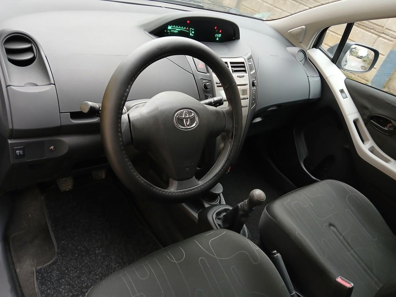 Toyota Yaris 1.0 in ottime condizioni