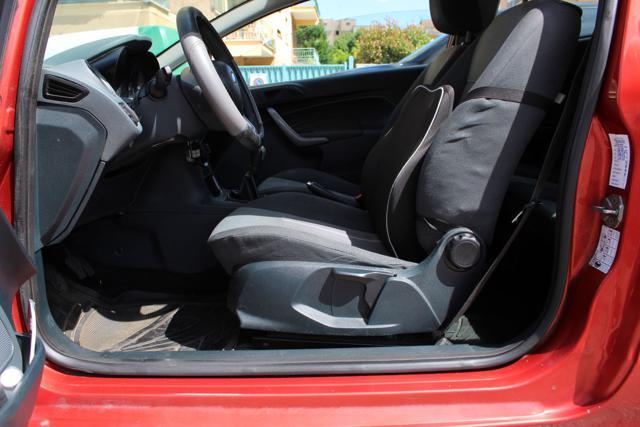 FORD Fiesta + 1.4 TDCi 68CV 3 porte U. Proprietario Neopat.
