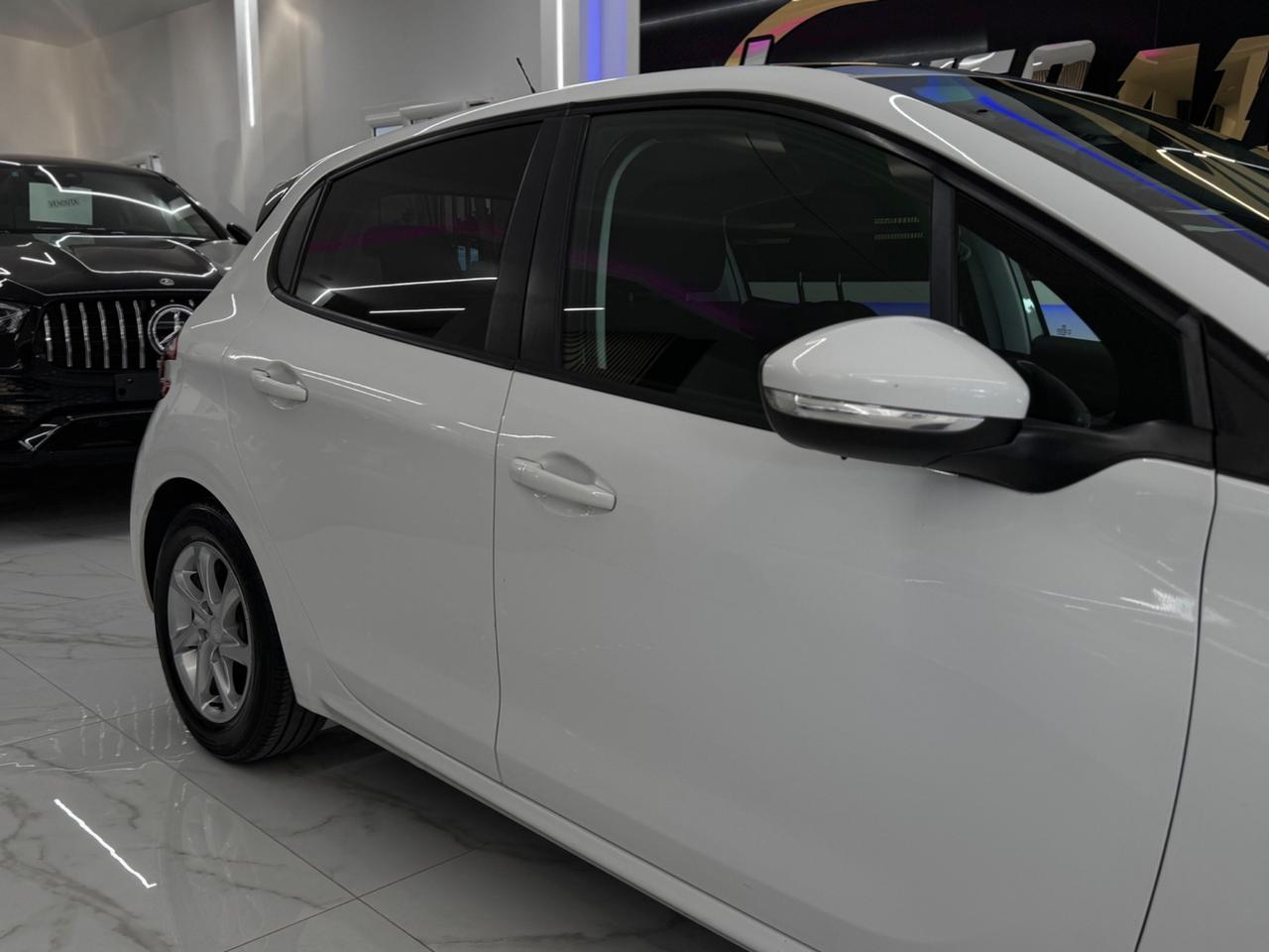 Peugeot 208 1.4 HDi 68Cv Allure-Iper Full