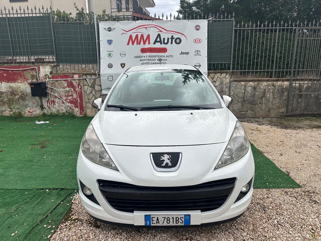 Peugeot 207 1.4 8V 75CV 5p. GPL 2010