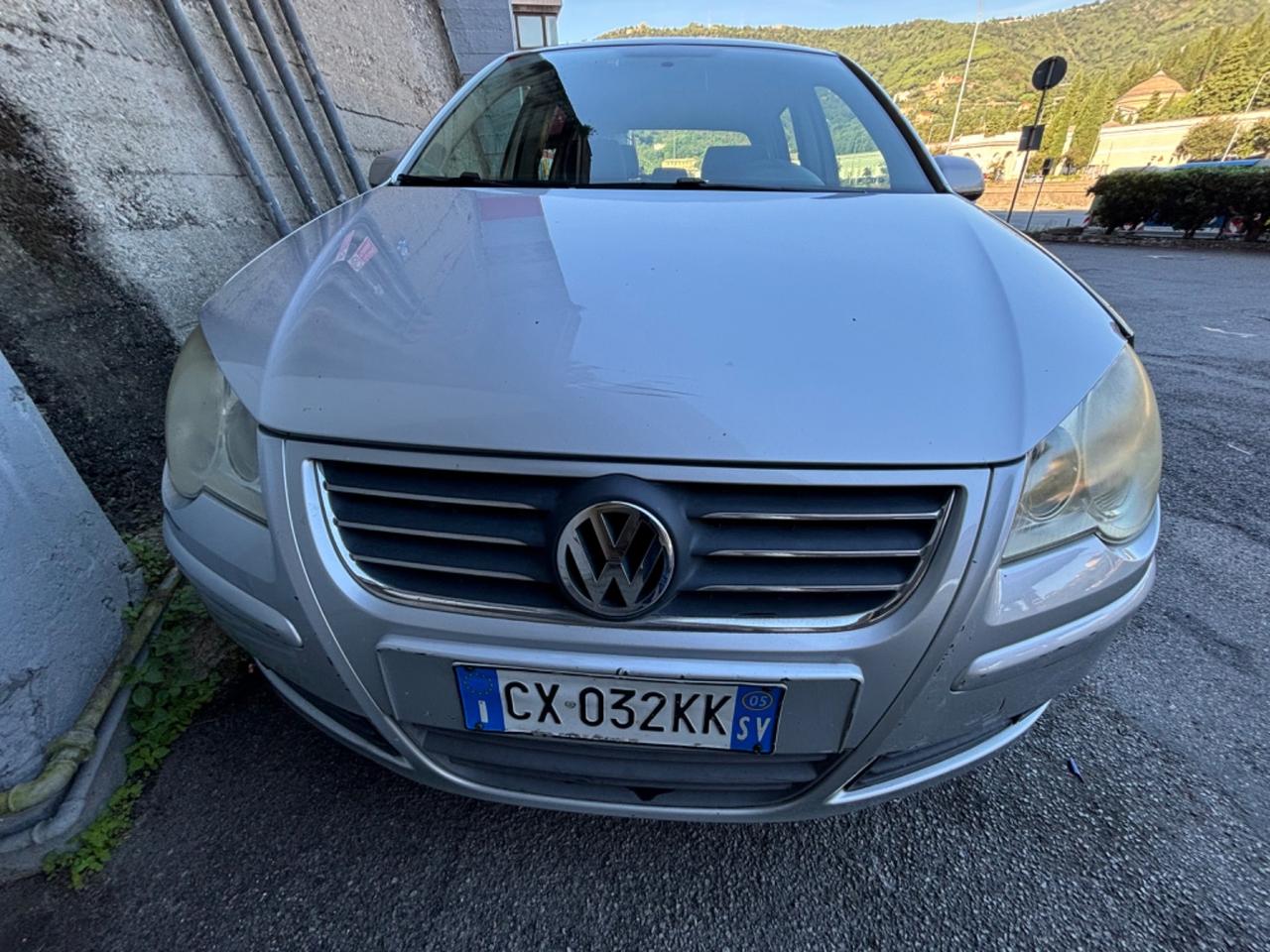 Volkswagen Polo 1.4/75CV 16V 5p. Sportline