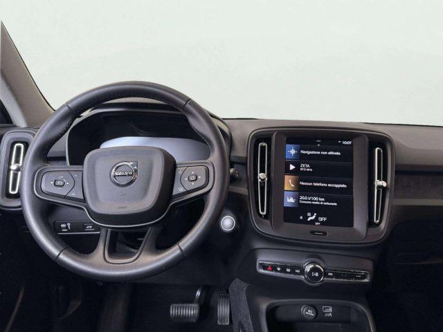 VOLVO XC40 T2 ESSENTIAL AUTOMATICA