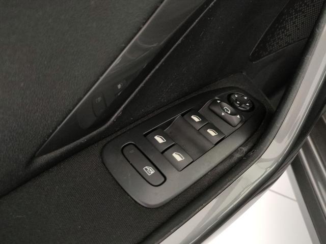PEUGEOT 2008 PureTech 82 Active