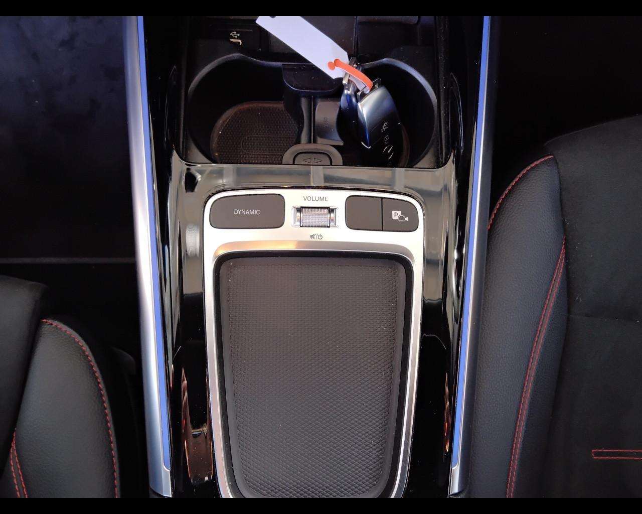 Mercedes-Benz Classe B - W247 2023 - B 180 AMG Line Advanced Plus auto