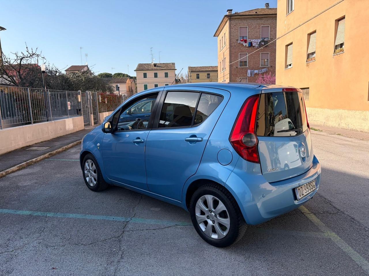 Opel Agila benzina neopatentati multispazio