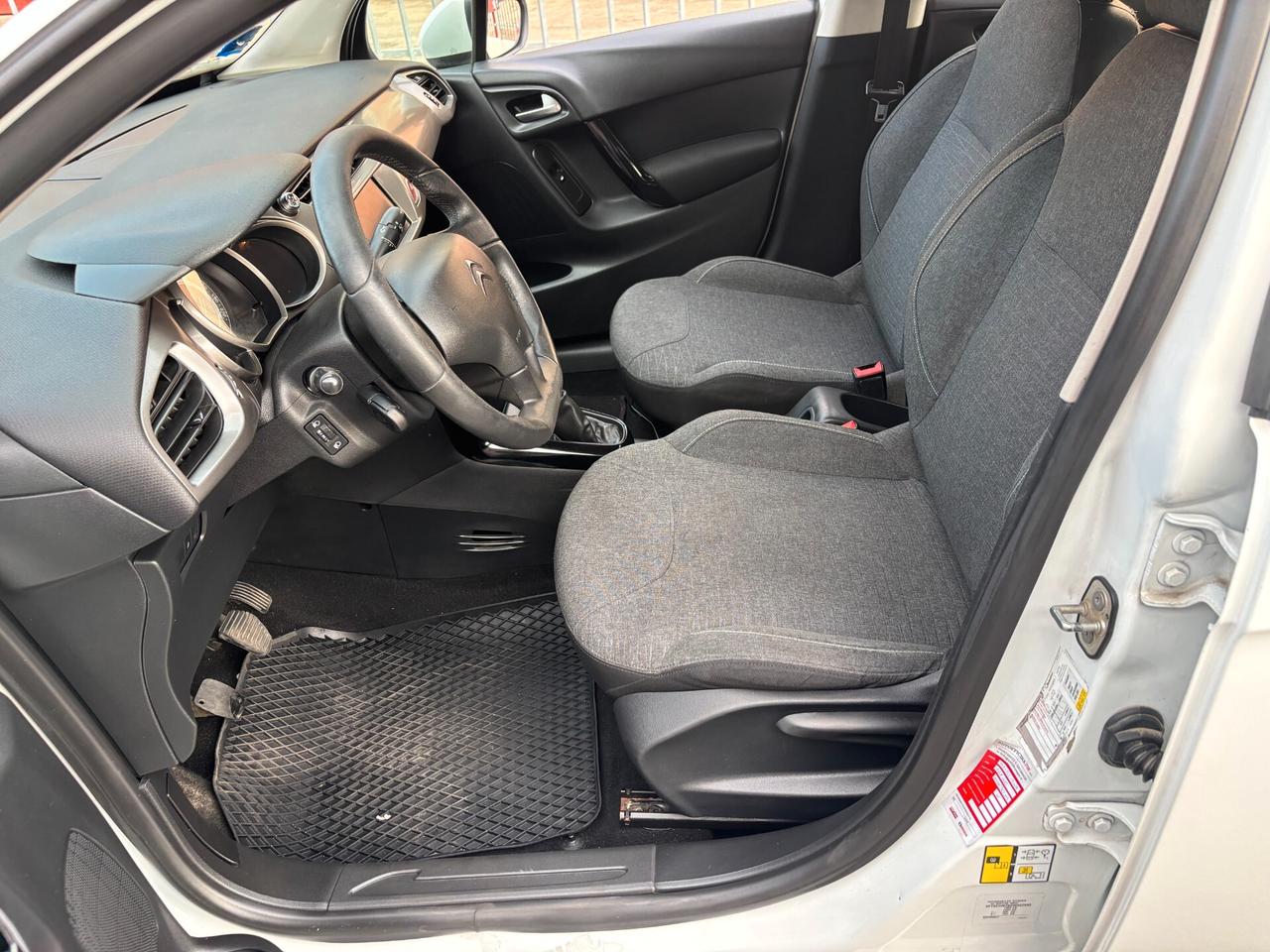 Citroen C3 PureTech 82 Live Edition