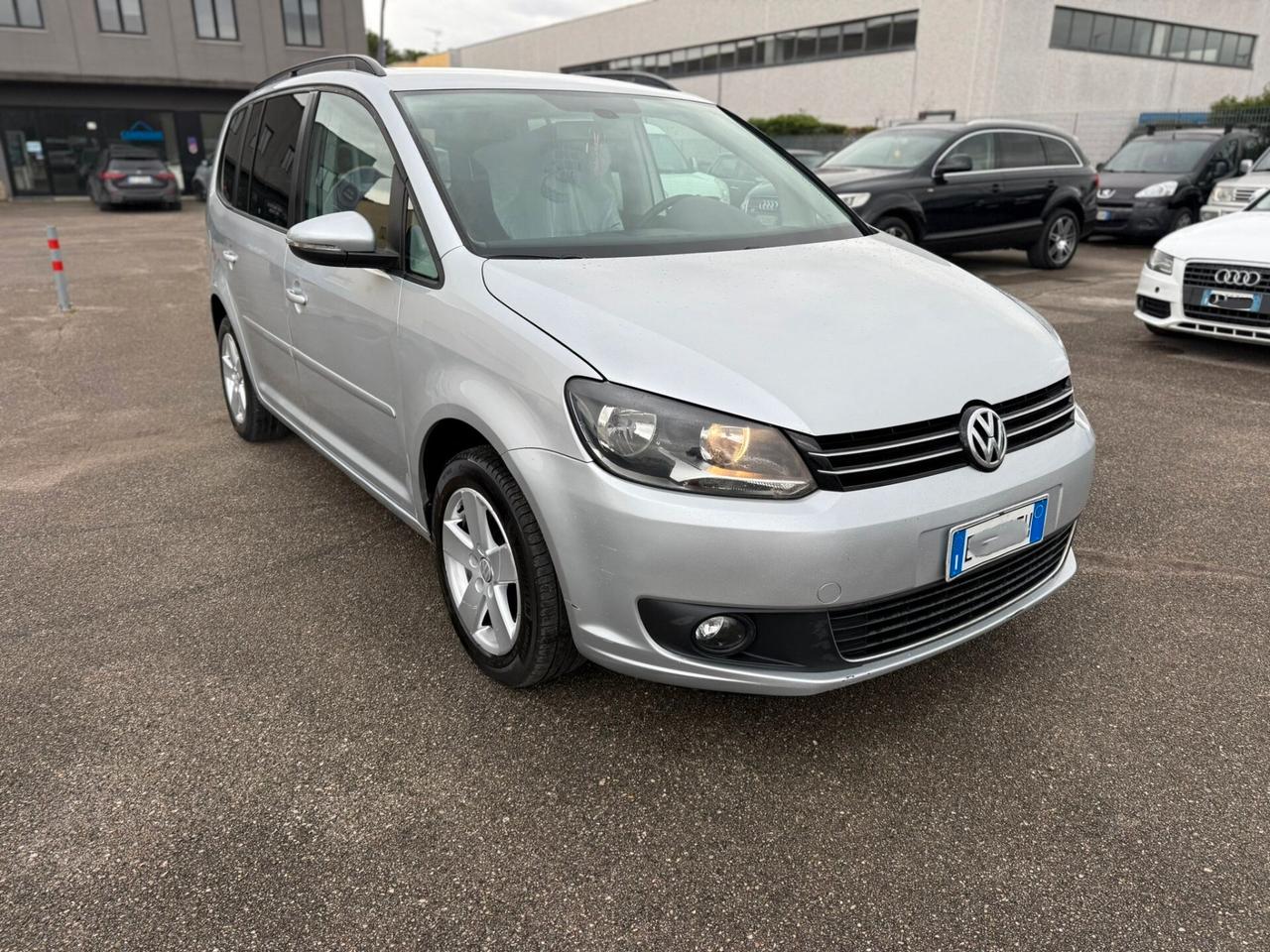 VW TOURAN 1.4 ECOFUEL 2012 12 MESI DI GARANZIA