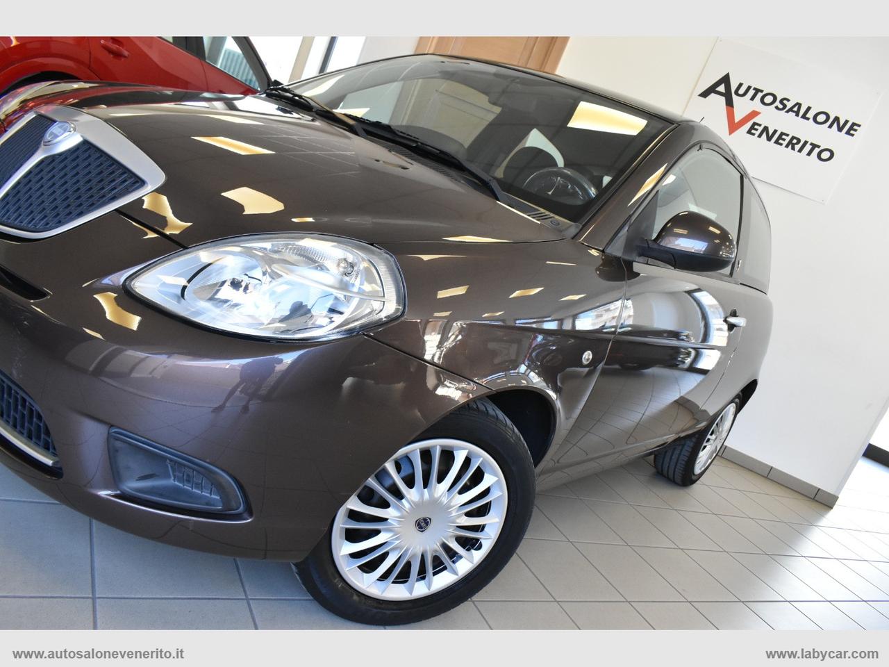 LANCIA Ypsilon 1.2 Versus