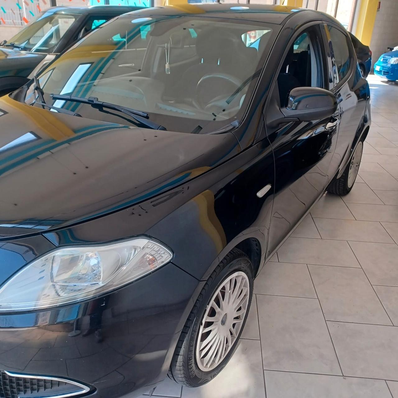 OTTIMA YPSILON 1.2 PER NEOPATENTATI
